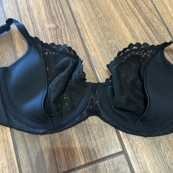 Victoria Secret Body by Victoria black lace - Picture 3 of 3